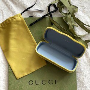 Gucci glasses case with inner silk bag Paper bag